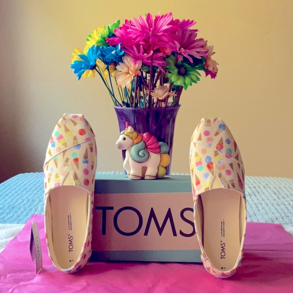 🍦 TOMS ICE CREAM ALPARGATA SHOES 🍦 NWT 🍦